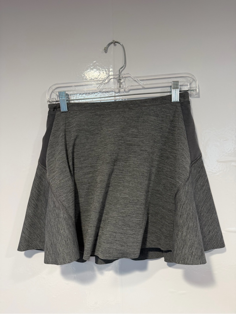 Athleta Grey Match‎ Point Skort
